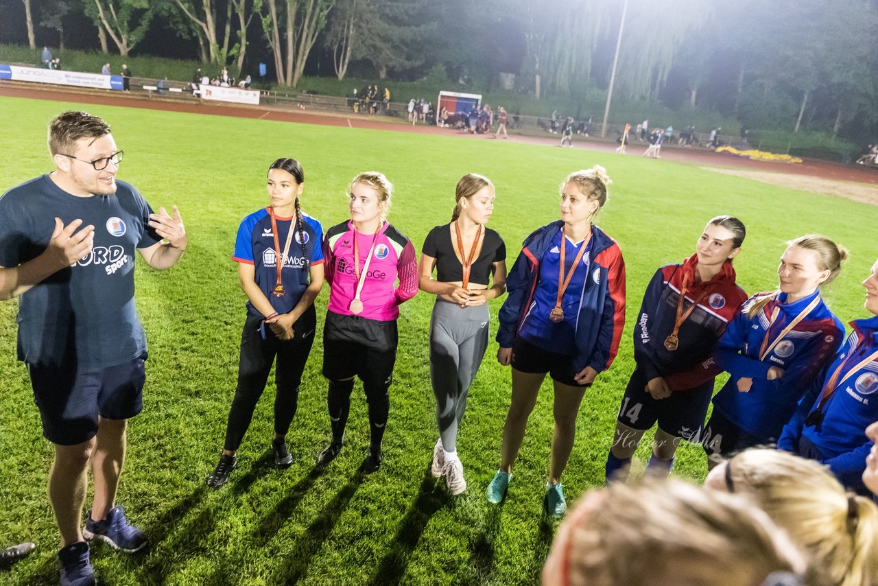 Bild 196 - Loewinnen-Cup